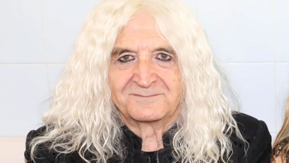 Νίκος Καρβέλας