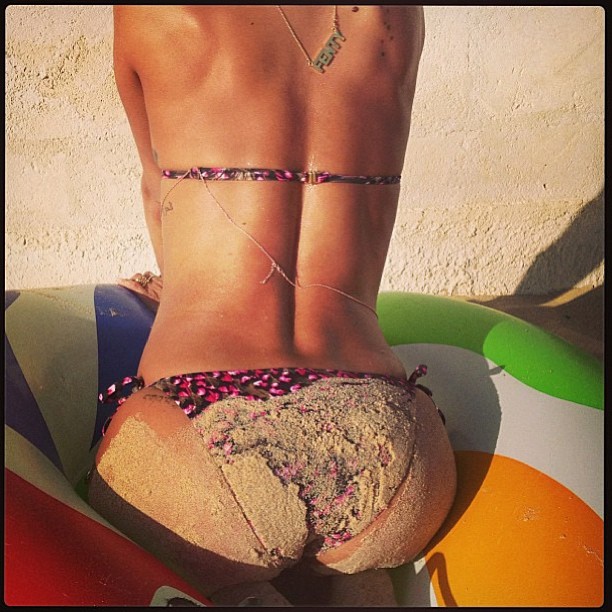 rihanna3