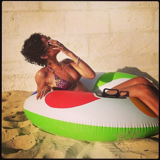 rihanna5