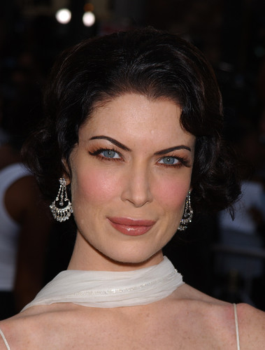lara-Flynn