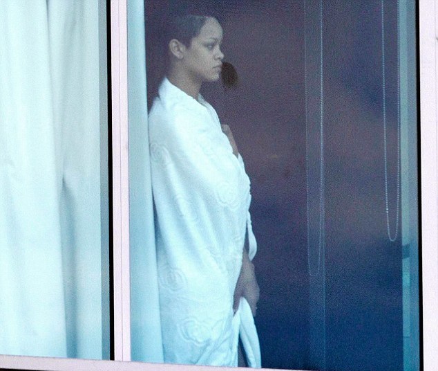rihanna3