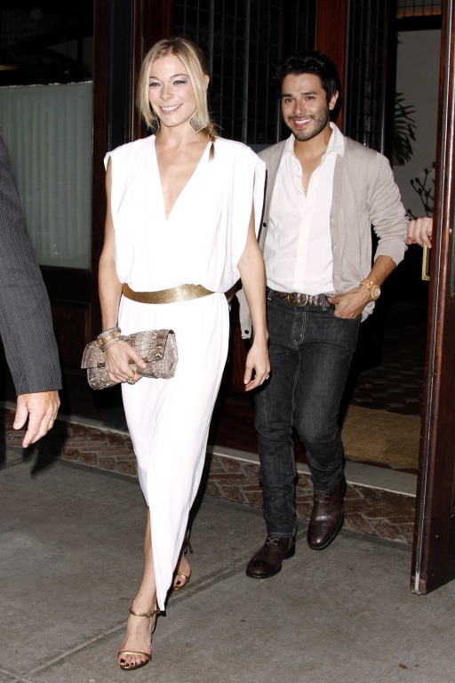 total white 3