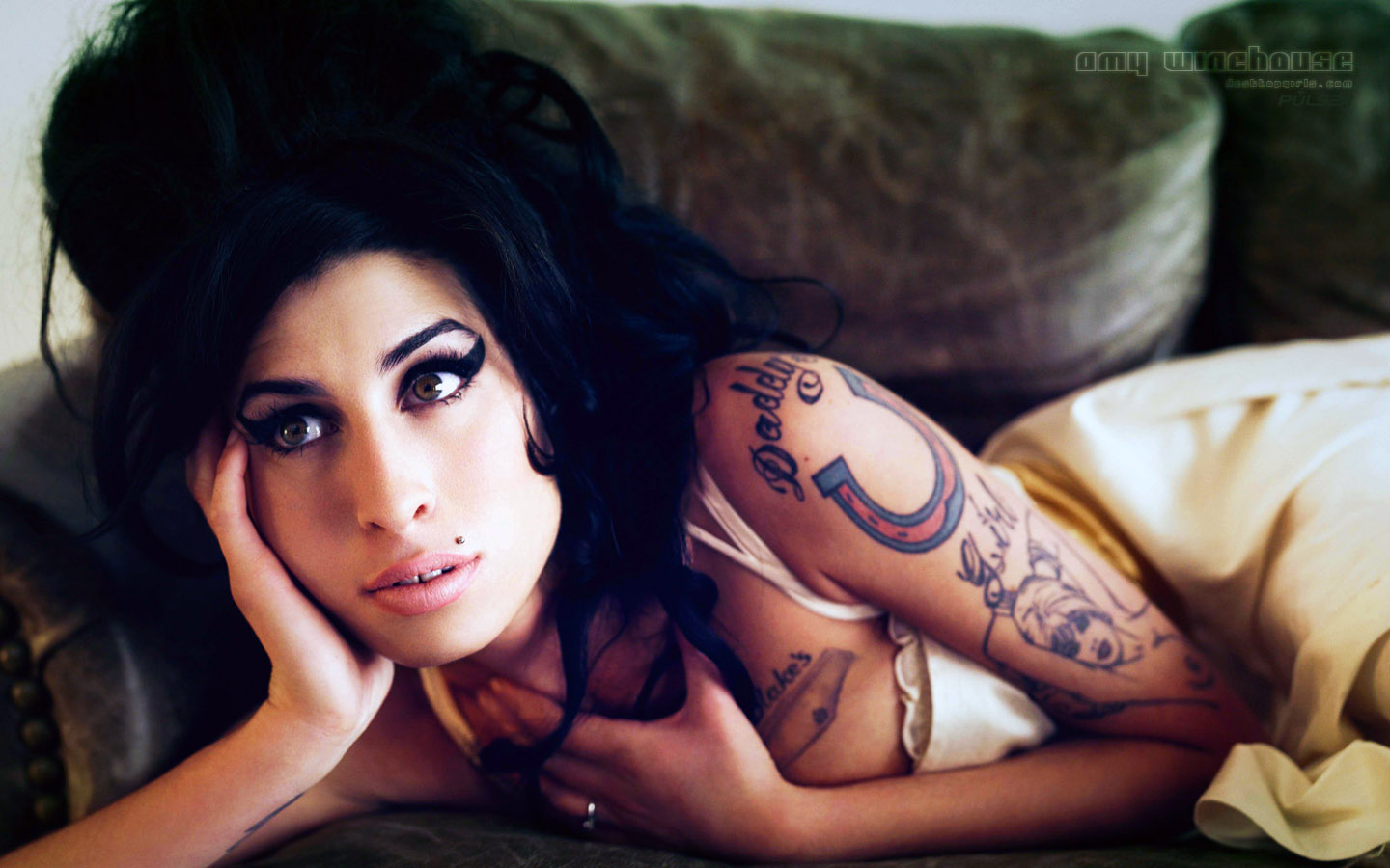 AMY WINEWHOUSE