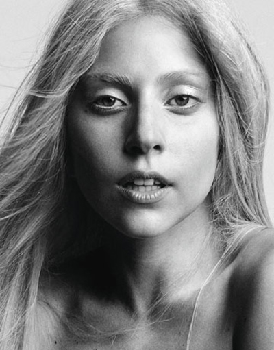LADY GAGA