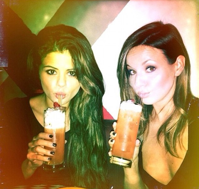 selena6