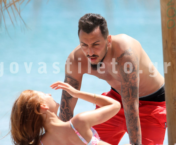 8054_NIKI_KOSTAS_MITROGLOY_872014