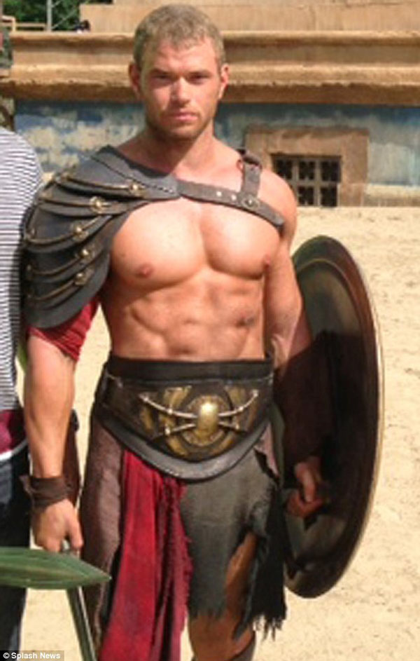 KELLAN LUTZ