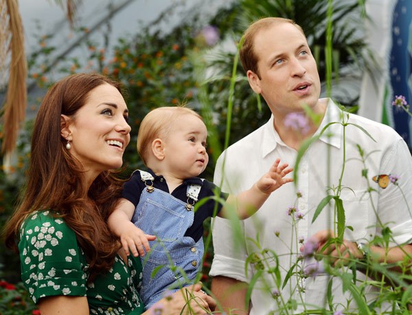 prince-george-kate-middleton-prince-william-birthday-portrait-gty-2