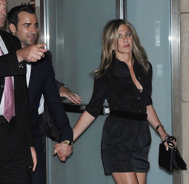 aniston2