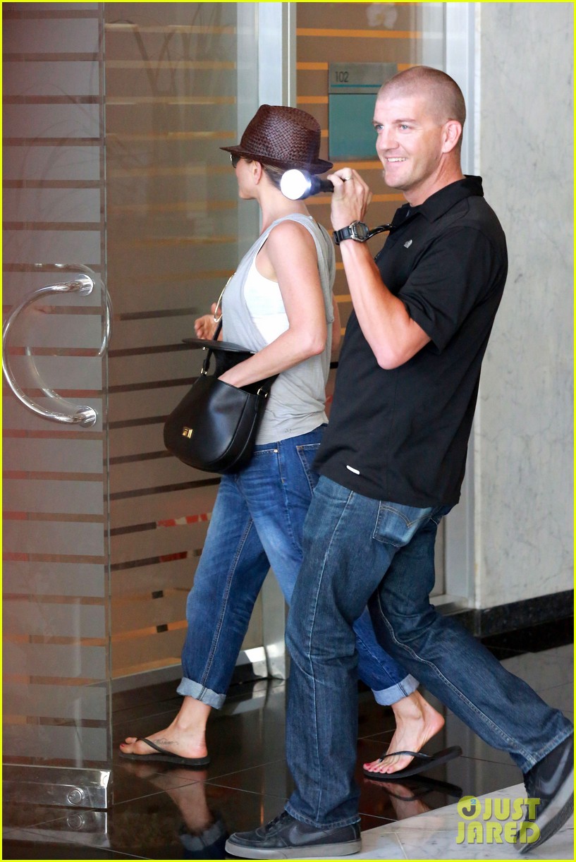 *EXCLUSIVE* Jennifer Aniston gets Pampered to get the Weekend Started