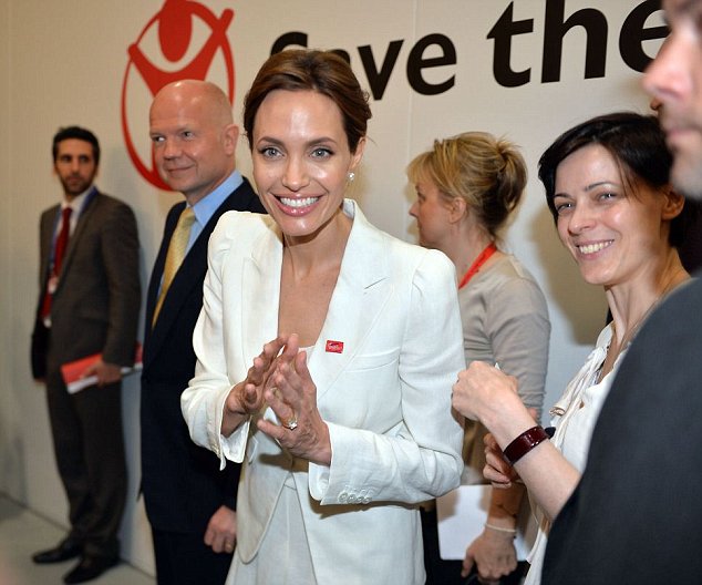 jolie2