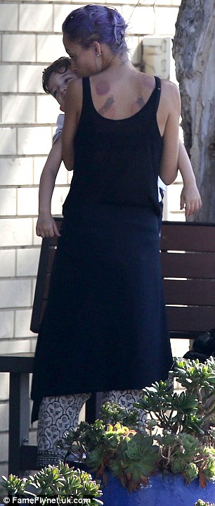 nicole1