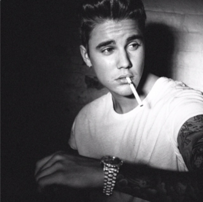 JUSTIN BIEBER