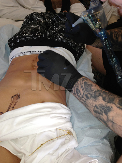 Justin Bieber's tattoo at 40,000 feet ARTICLE MUST CONTAIN LINK: Facebook.com/BangBangTattoos.