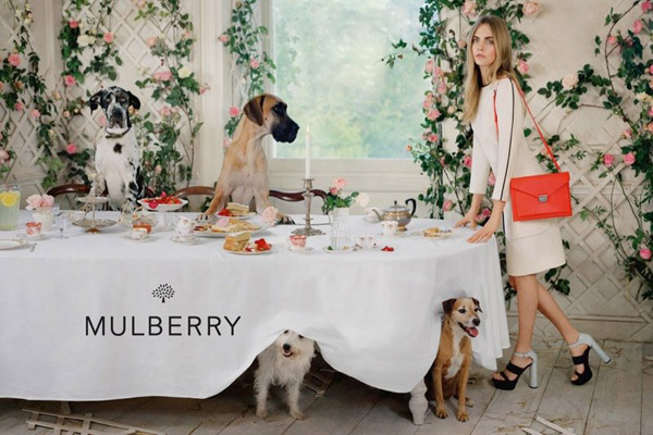 cara-delevingne-mulberry-2