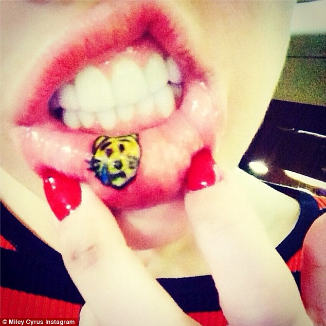 mileyc2