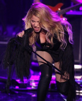 shakira3
