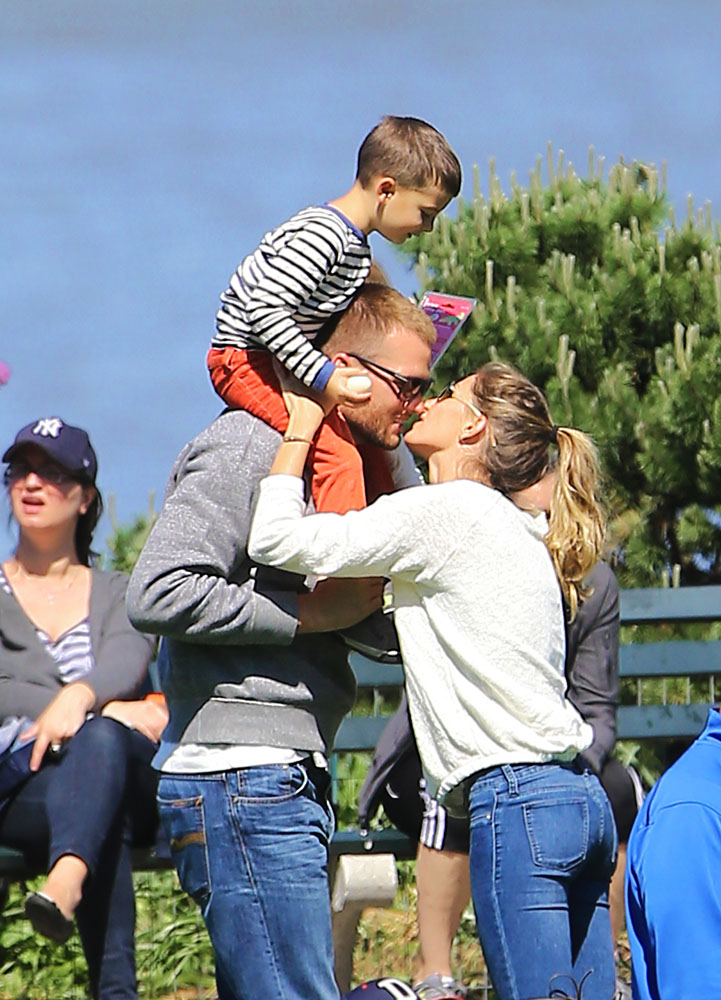 EXCLUSIVE: Tom Brady and Gisele Bundchen enjoy a family day at a park in NYC