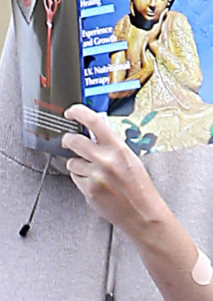 EXCLUSIVE: Gwyneth Paltrow was seen coming out of Dental office in Los Angeles while she was covering her Face with a Magazine.