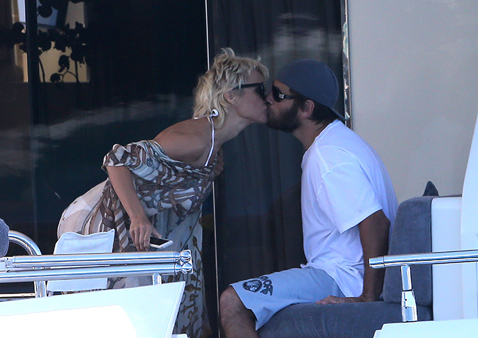 Pamela Anderson enjoying day at Saint Tropez with her husband