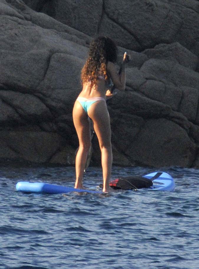 Rihanna-4