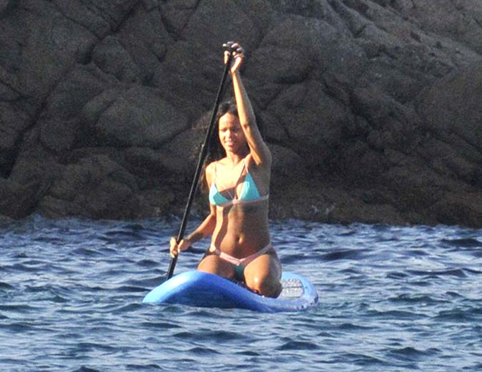 Rihanna-9