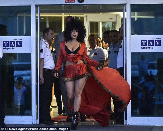 gaga1