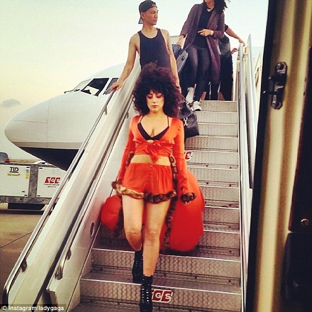 gaga4