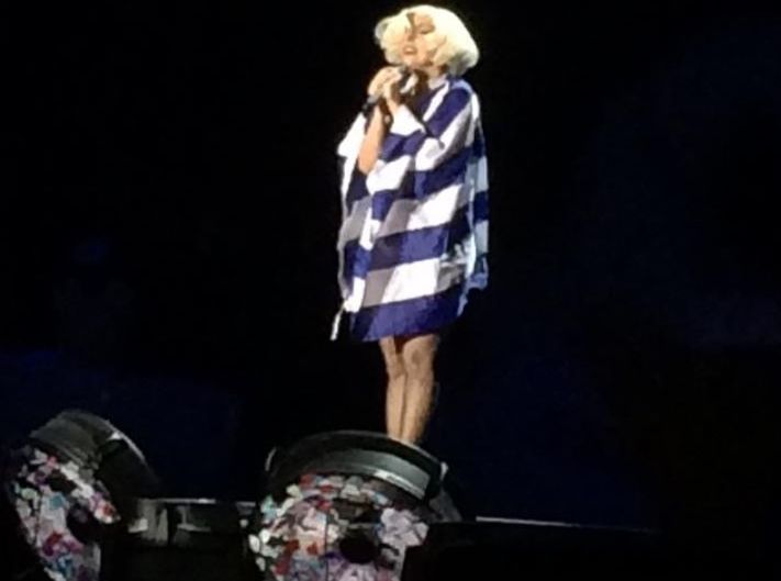gaga4