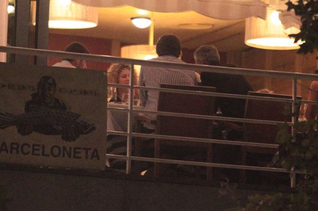 Shakira and Gerard Pique with family and friends celebrate Shakira's fathers 81 birthday