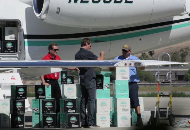 EXCLUSIVE: ** NO USA TV AND NO USA WEB ** MINIMUM FEE FOR PRINT *George Clooney's pal,Rande Gerber bringing mucho Tequila to wedding